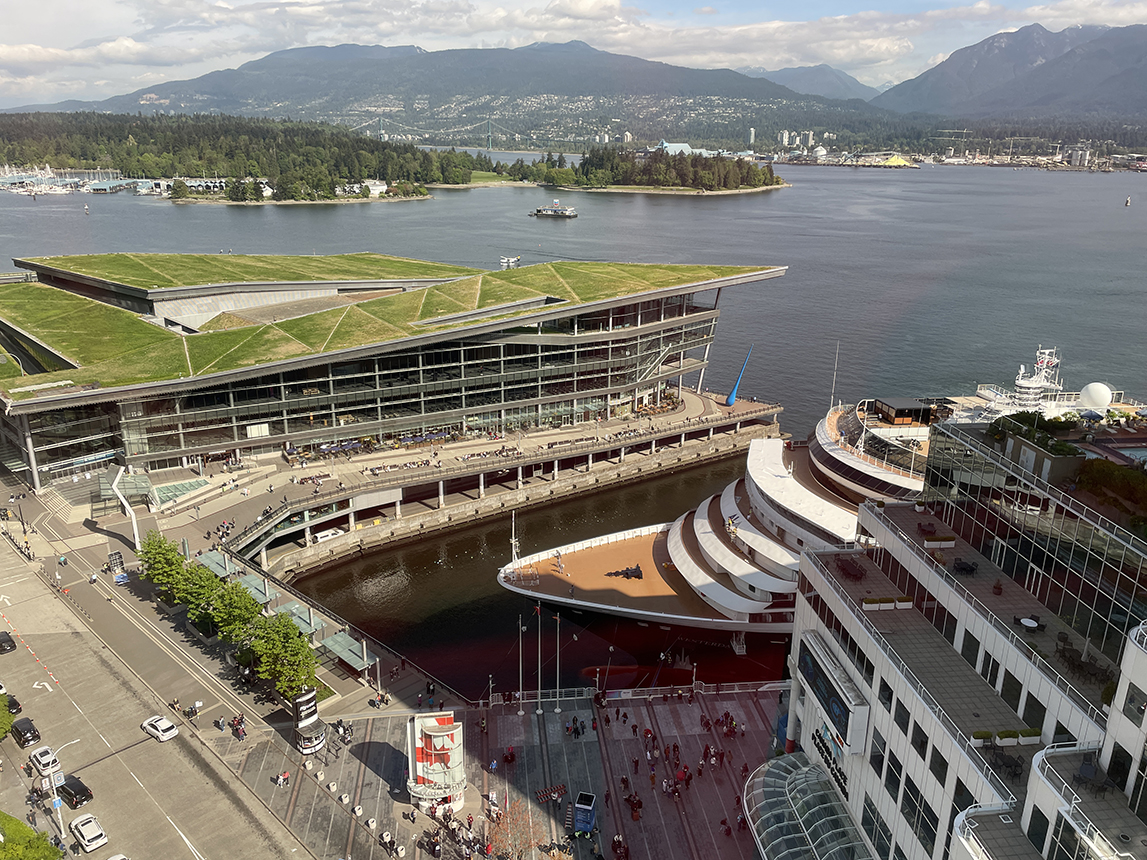 Fairmont Waterfront: An Ideal Stay in Vancouver